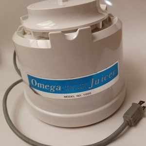 Omega 1000 Juicer Base, Powerful Motor, works, just needs the other parts!